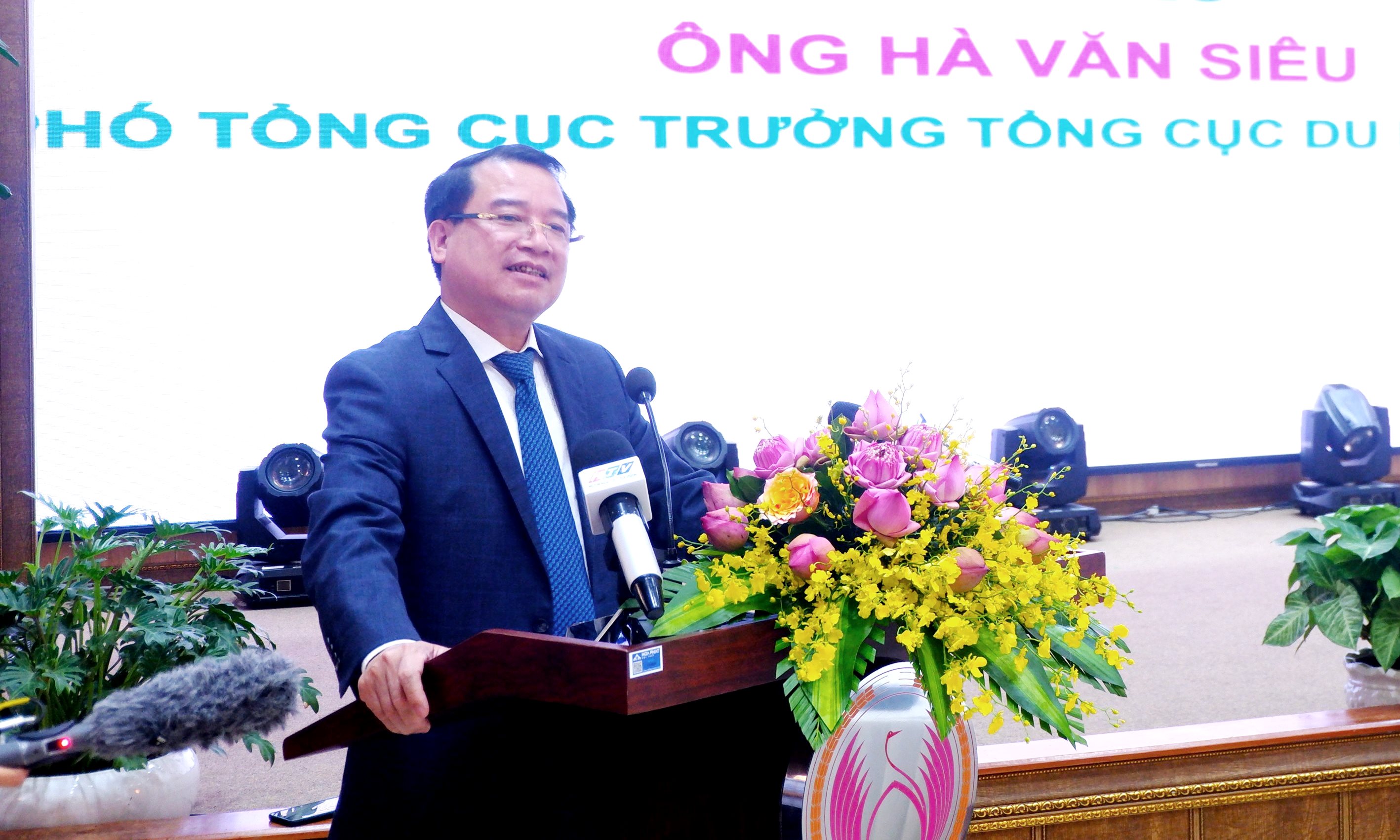  Phó Tổng cục trưởng TCDL Hà Văn Siêu phát biểu tại Diễn đàn